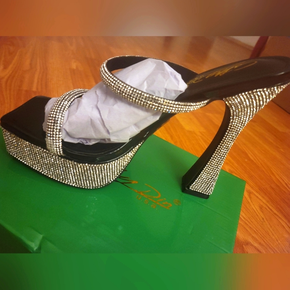 COPY - New Rhinestone Platform Heels - Picture 1 of 8
